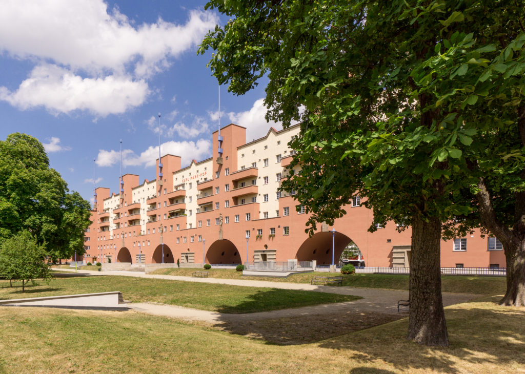 Gruenanlagen im Karl-Marx-Hof, Architektur, Stadtplanung, 100 Jahre Rotes Wien