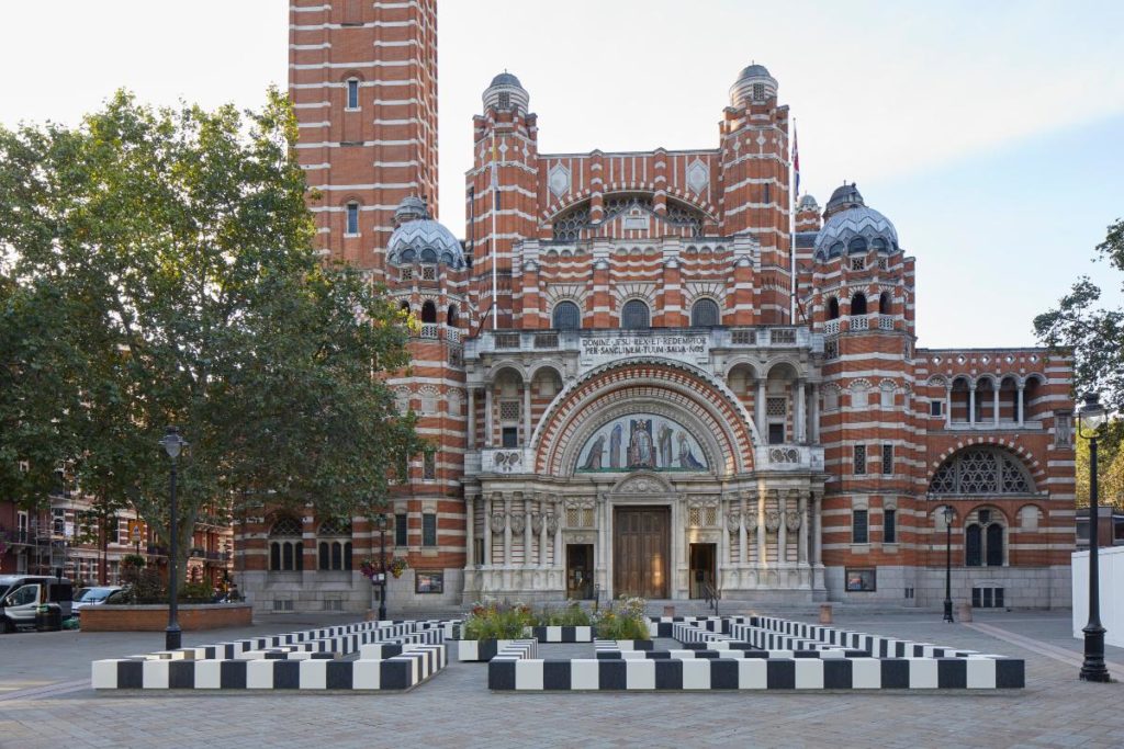 Meditativer Irrgarten vor der Westminster Cathedral, designt von „Patternity“. (Foto: Studio Stagg) 