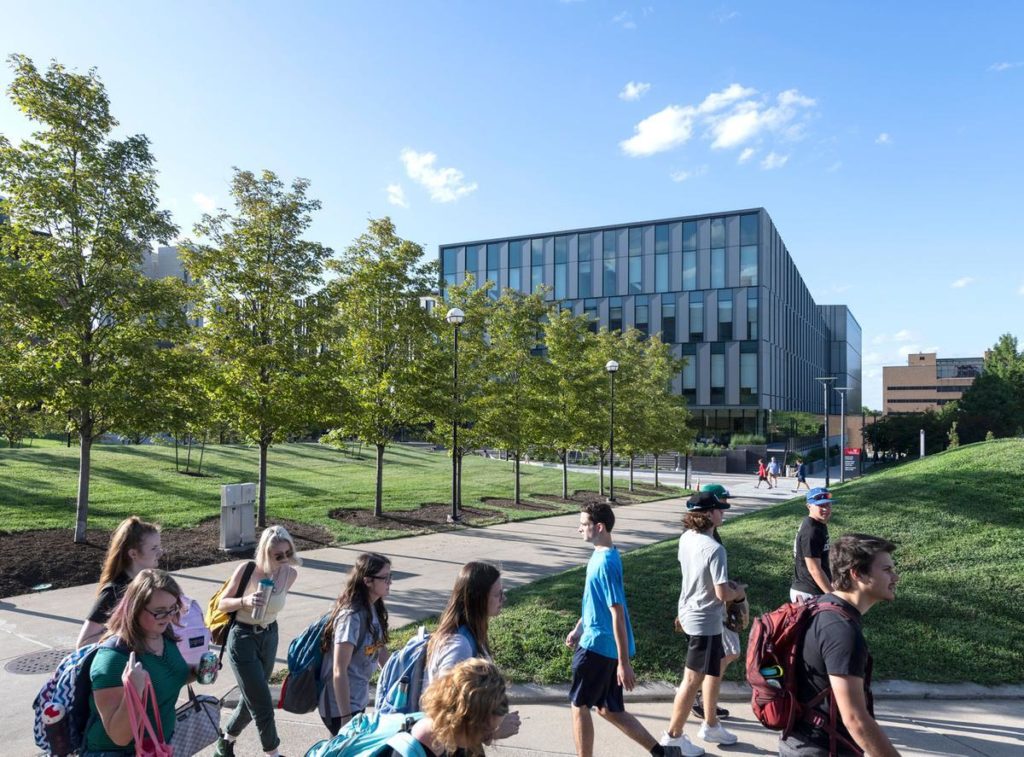 Das Ziel der dänischen Architekten: Weniger Stress und mehr Lebensqualität für die Studenten der US-Universität. (Foto: Alex Fradkin)