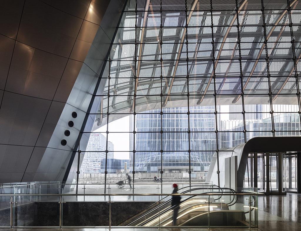 Einladende Transparenz: Das Gebäude soll Besucher locken. (Foto: HG Esch)