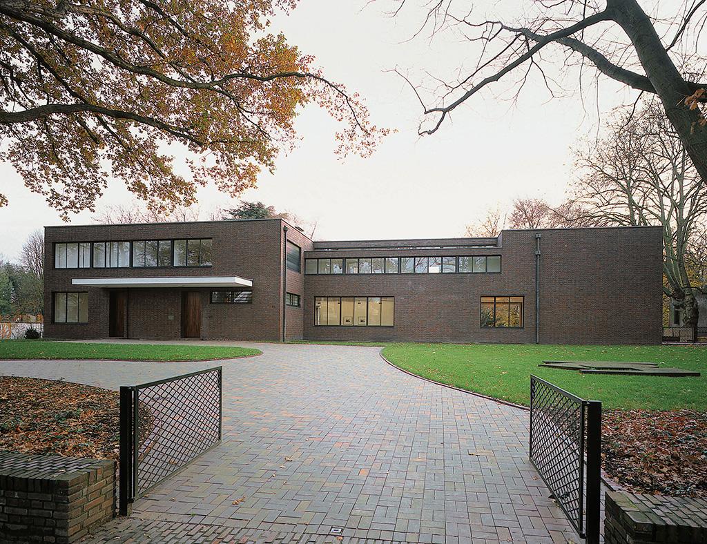 Haus Lange, von der Straße aus gesehen