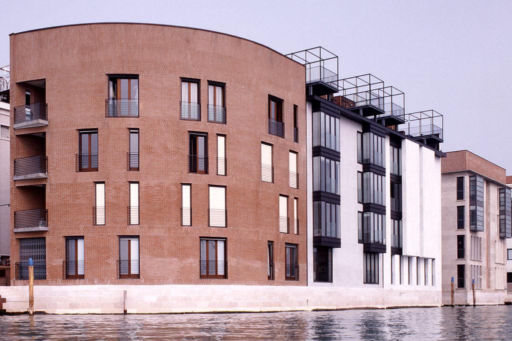 ... Giudecca, Venedig (2003 fertiggestellt). (Foto: Marco Zanta)