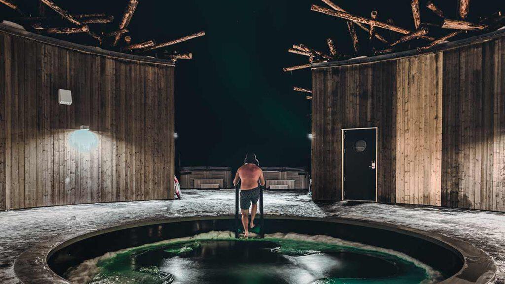 Floating Spa, Arctic Bath