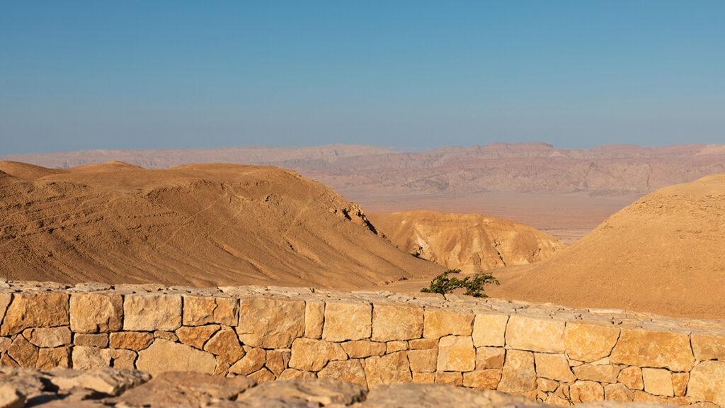 „Six Senses“ lockt ins Bibel-Land: Blick vom Six Senses Shaharut über die Edom Berge. (Foto: Six Senses)