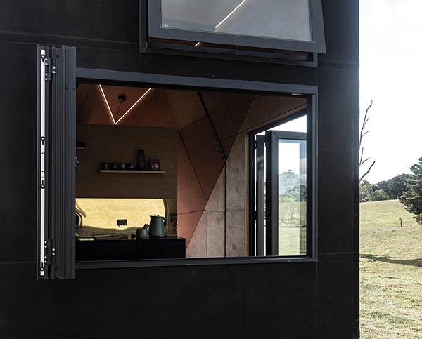 Fenster, Base Cabin, Studio Edwards