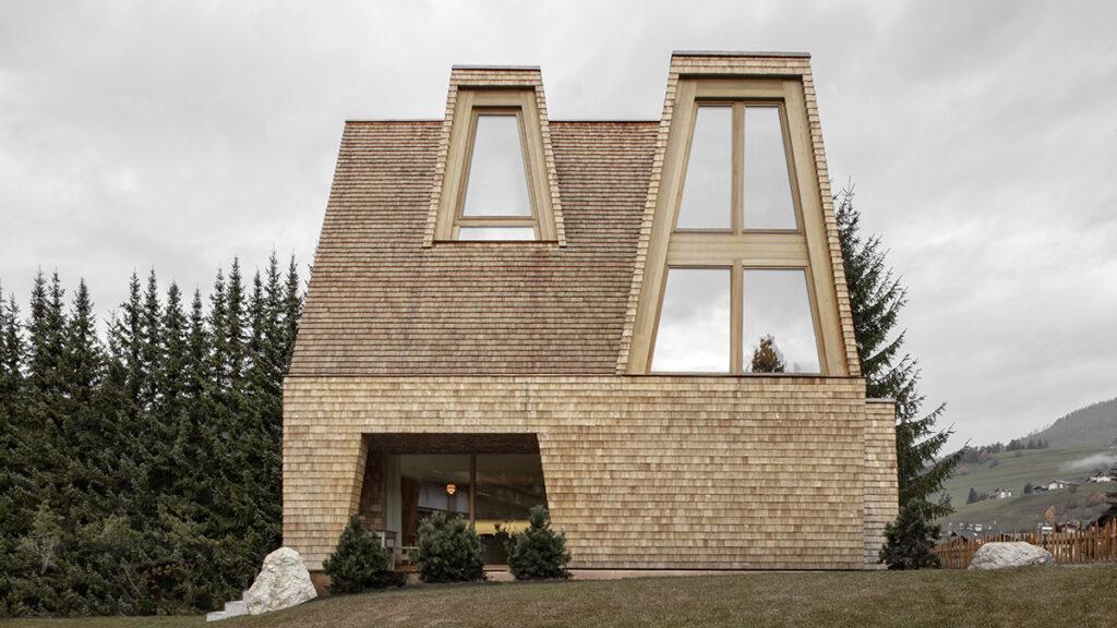 Ein Klimahaus der Extraklasse (Bild: Gustav Willeit / Pedevilla Architects)