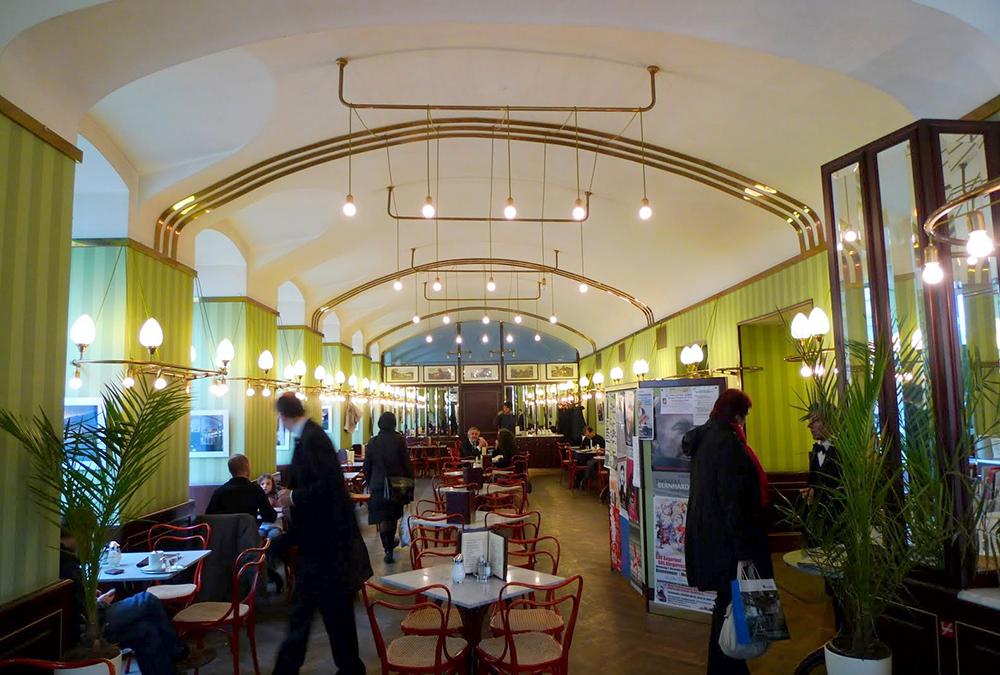 Im „Café Museum“ genossen Genies wie Gustav Klimt gerne entspannte Stunden. (Bild: Thomas Ledl/commons.wikimedia.org)