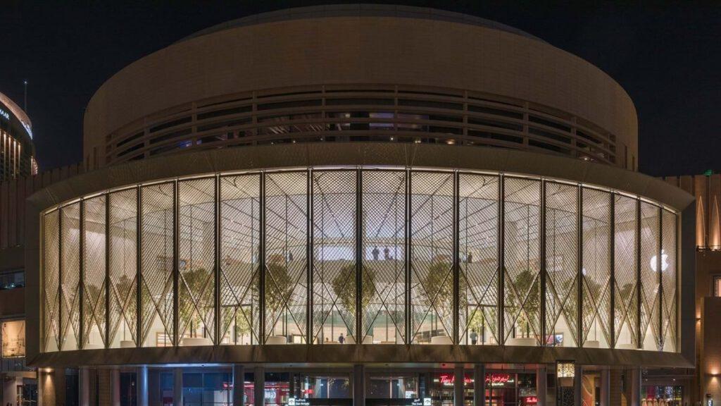 Apple Store in Dubai