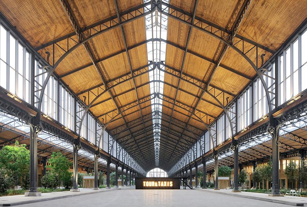 Gare Maritime glänzt ganz in Holz. (Bild: Filip Dujardin © Neutelings Riedijk Architects)