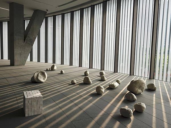 tadao-ando-he-art-museum-artwork-stones.jpg