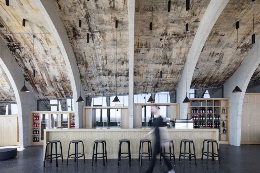 Kunst im Gewölbesaal im Lahofer