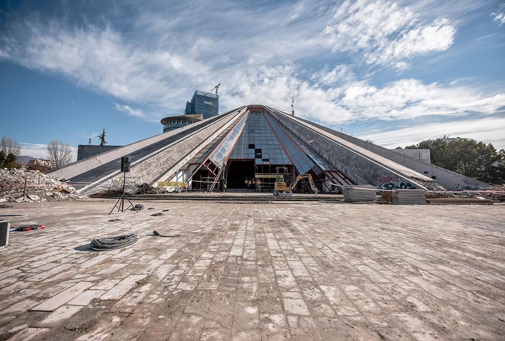 Der Pyramide von Tirana wird neues Leben eingehaucht. (Bild: MVRDV)