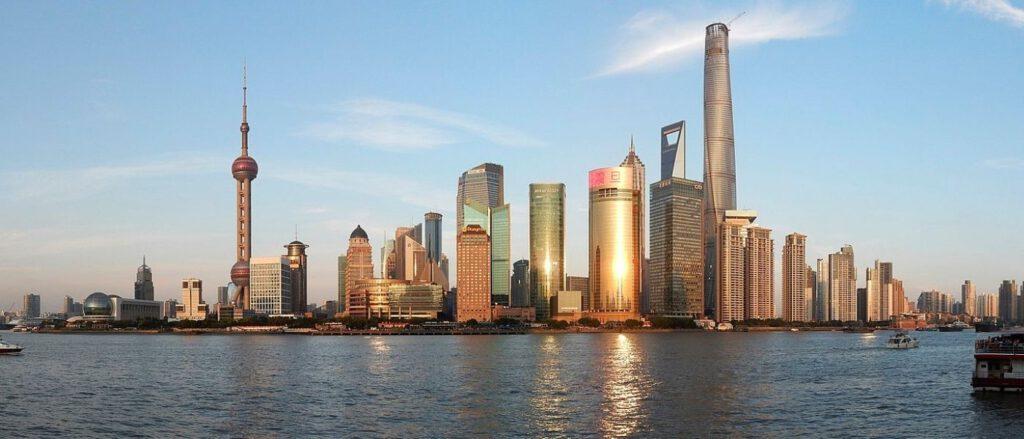 Pudong in Shanghai, neuer Stadtbezirk östlich des Flusses Huangpu
