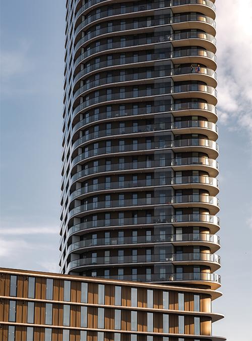 Mixed-use Amstel Tower in Amsterdam. (Image: Sebastian van Damme)