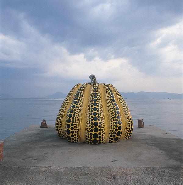 Pumpkin, Yayoi Kusama, Naoshima