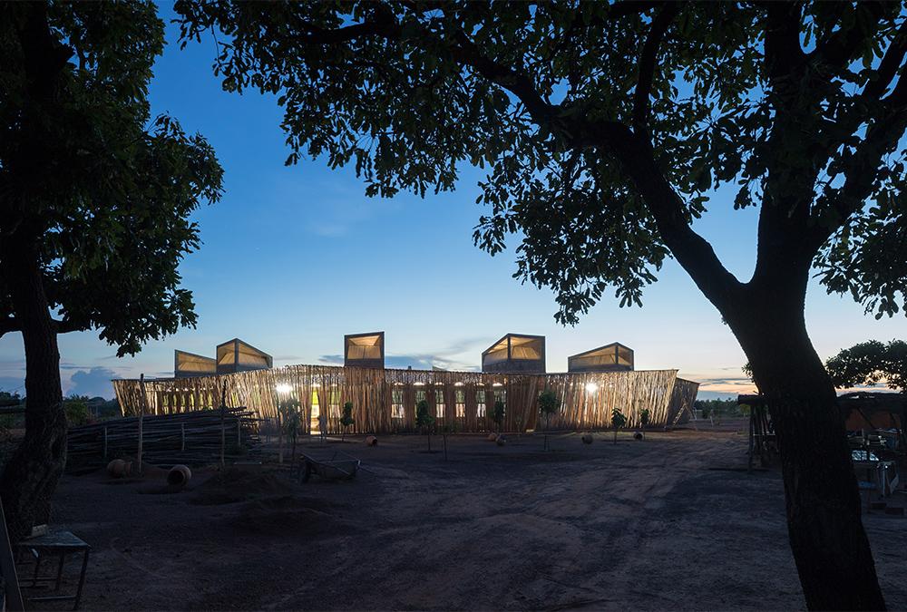 Pritzker-Preis für Francis Kéré: Lycée Schorge Secondary School in Koudougou, Burkina Faso (2016). (Bild: Iwan Baan)