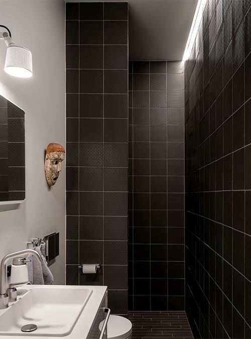 Badezimmer im „Vipp Pencil Case“ Hotel. (Bild: Rasmus Hjortshøj)
