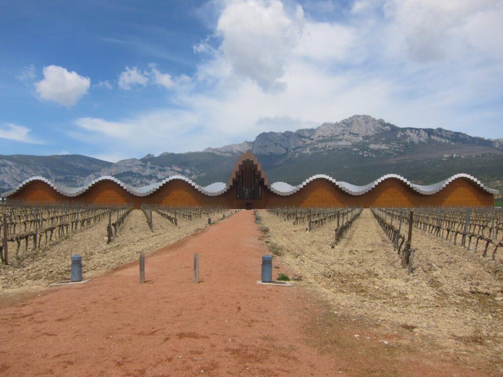 Bodegas Ysios nach dem Entwurf von Santiago Calatrava