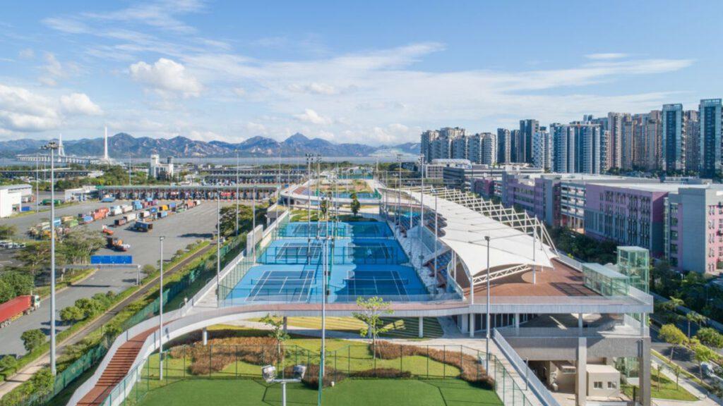 Es lebe der Sport: Hoch oben auf dem Dach im Shenzhen Skypark