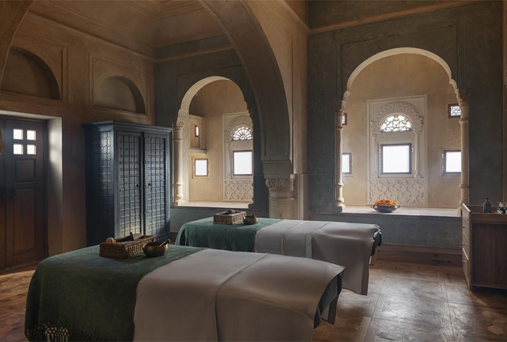 Das Spa im Zanana Mahal Palast des Six Senses Fort Barwara verwöhnt die Gäste mit speziellen Behandlungen, die Methoden aus Ost und West vereinen. (Bild: Six Senses)