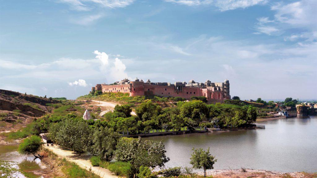 Denkmalgeschütztes Bau-Juwel aus dem 14. Jahrhundert: Fort Barwara in Rajasthan. (Bild: Six Senses)