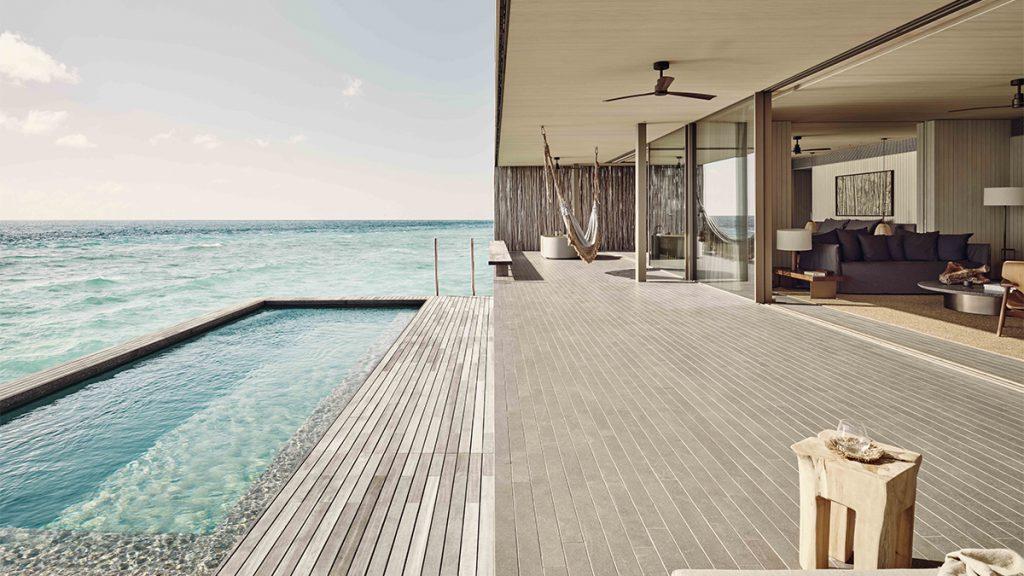 Edel-Tourismus mit ruhigem Gewissen: Das Patina Maldives Resort will's möglich machen und damit ein Zeichen setzen. (Bild: Patina Maldives)