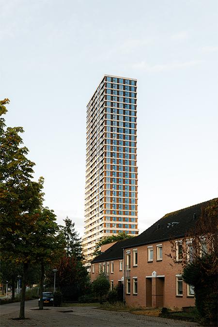Weithin sichtbar: Der neue, von Powerhouse Company designte  Wohnturm in Eindhoven. (Bild: Sebastian van Damme)