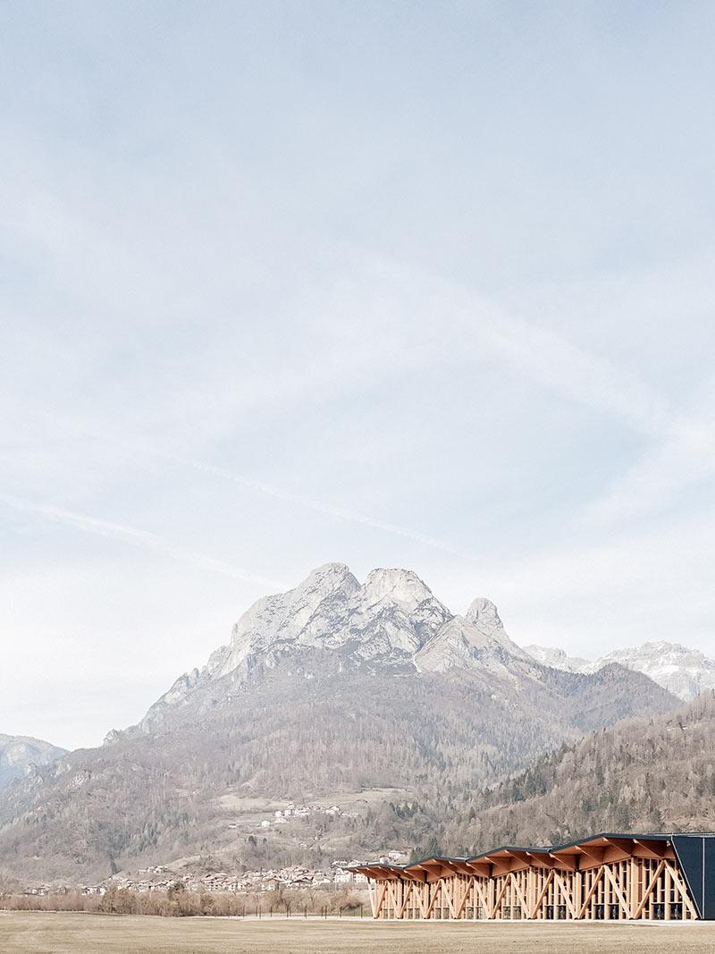 Landschaft, Kongresszentrum Agordo, Studio Botter, Studio Bressan, Venetien, Italien, Holzbau