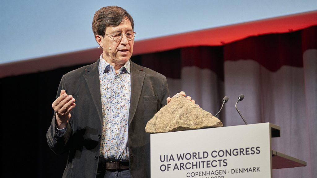 UIA World Congress Keynote Speaker: Geologe Minik Rosing. (Bild: UIA World Congress of Architects 2023)