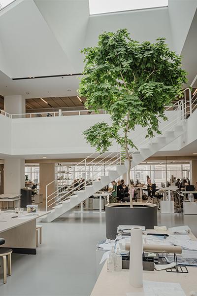 Ultra-modern office in an old building: the Henning Larsen headquarters in Copenhagen. (Credit: Michael Nagl)