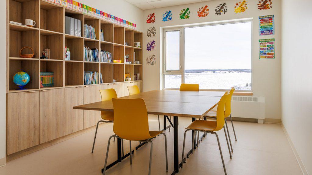 Schulzimmer im Isuarsivik Regional Recovery Centre 
