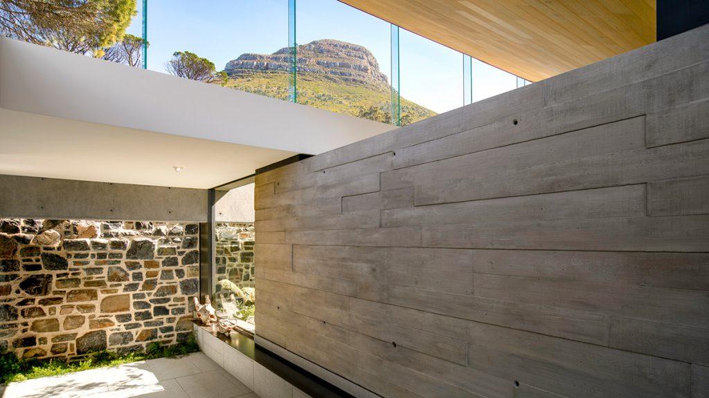 Blick auf den Lion's Head aus der Eingangshalle