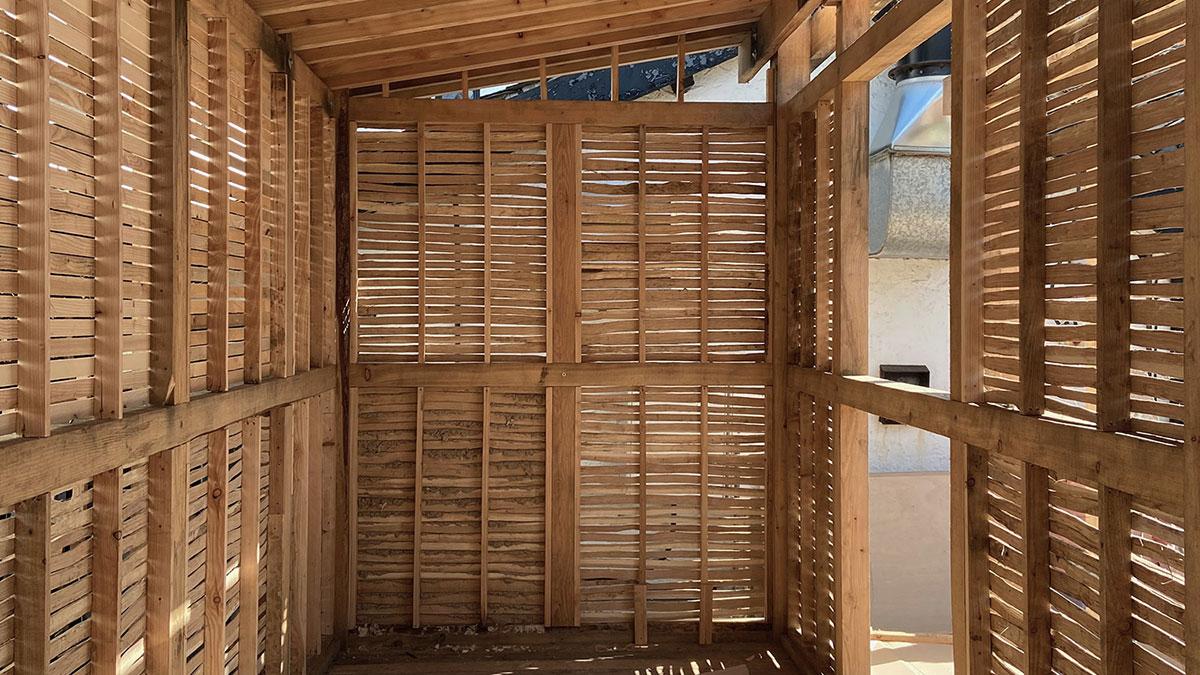 Das Holzkonstrukt des Cold Food Store