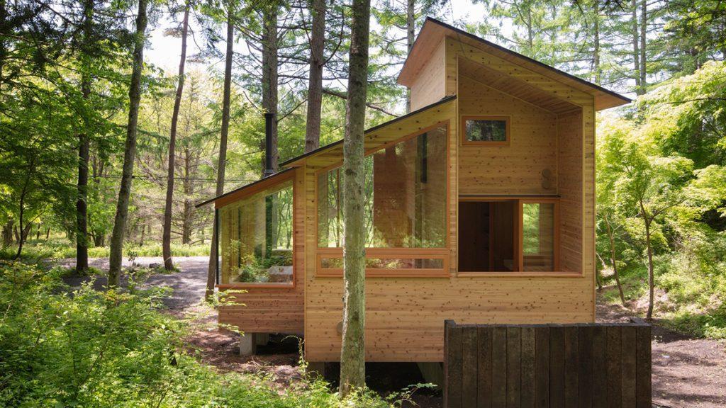 Hütte im Wald, Rückansicht