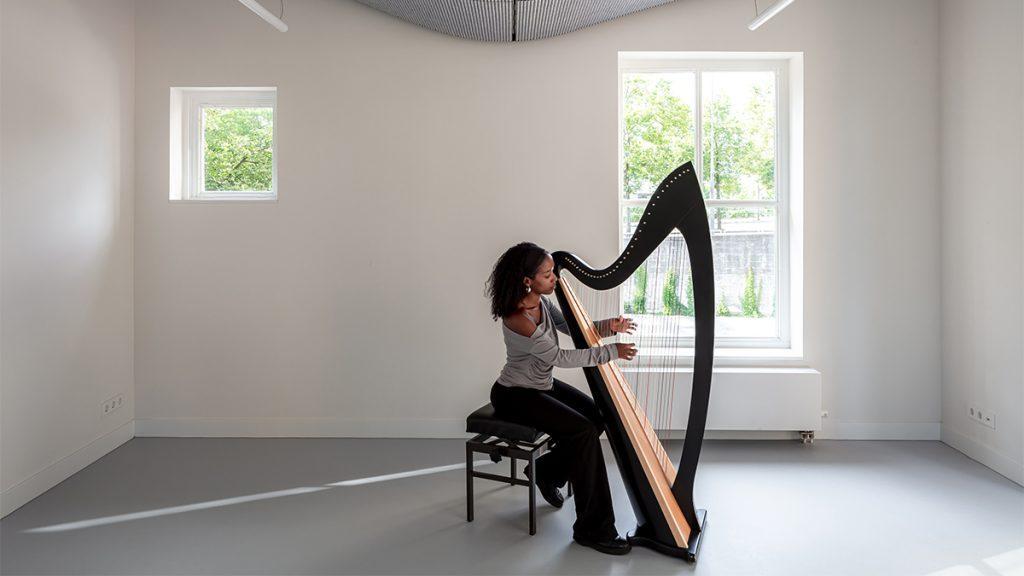 Rotterdams neue, von Powerhouse gestaltete Muziekwerf: Vom Bethaus zum innovativen Zentrum zur Förderung junger Musik-Talente. (Bild: Sebastian van Damme)