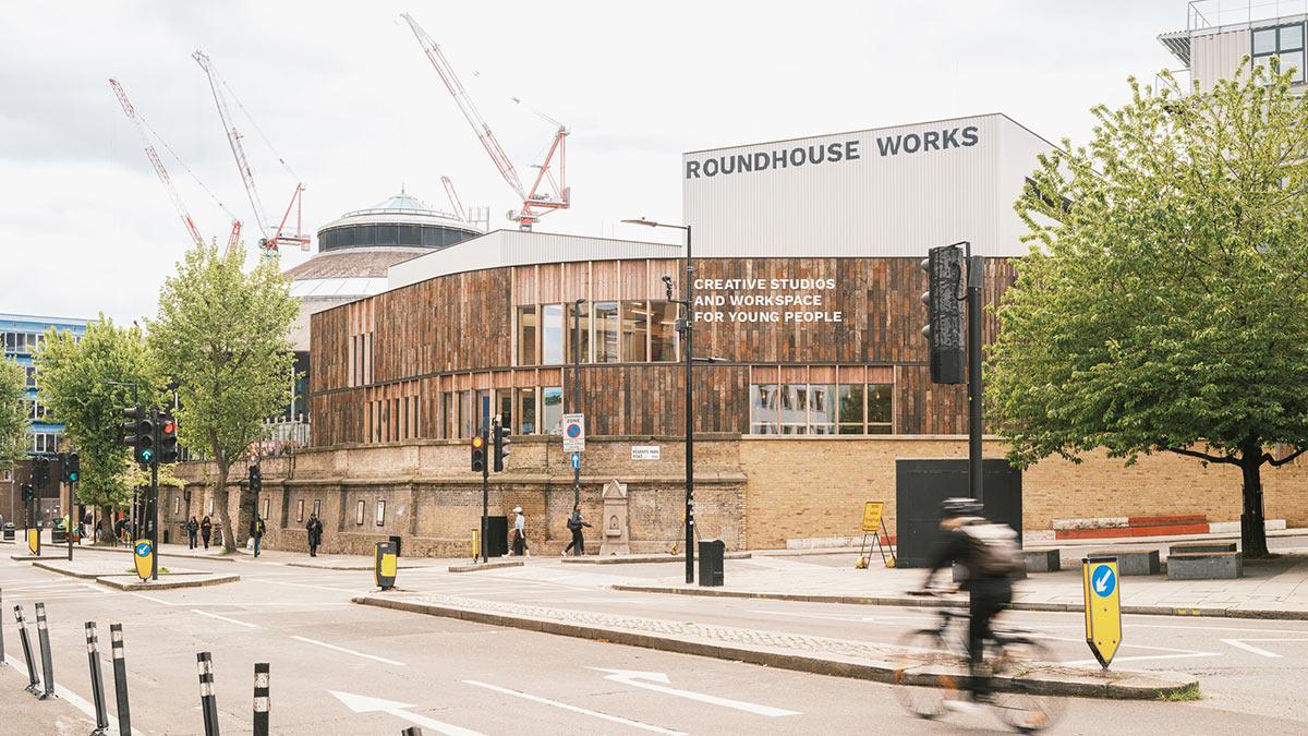 Roundhouse Works, London, Reed Watts Architects, Paddy Dillon, Holzbau, Re-Use
