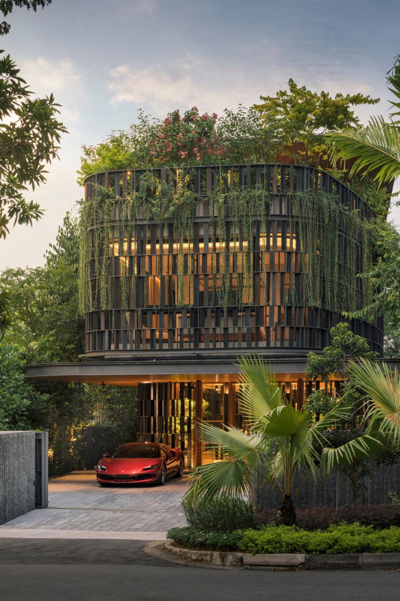 Touching Eden House