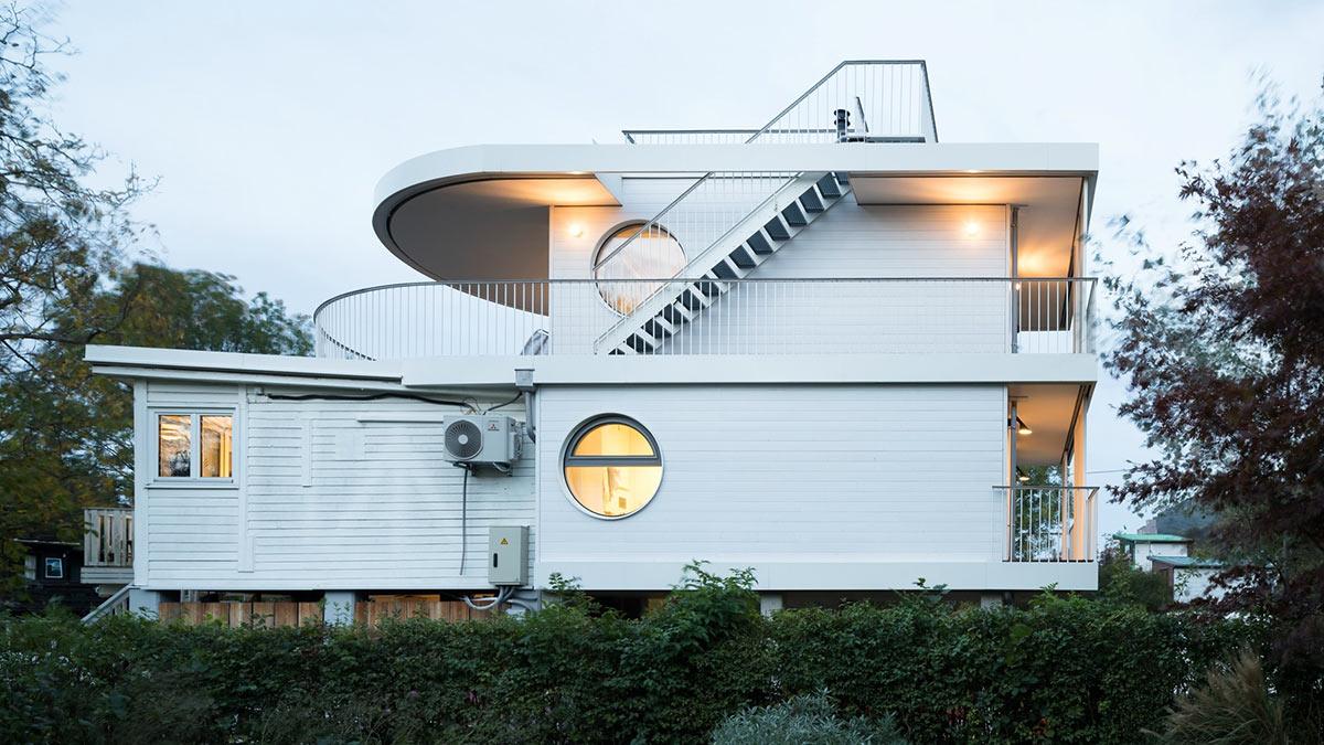 Badehütte I, Backraum Architektur, Donau-Altarm, Altenberg-Greifenstein, Holzbau, Einfamilienhaus, Bauen im Bestan