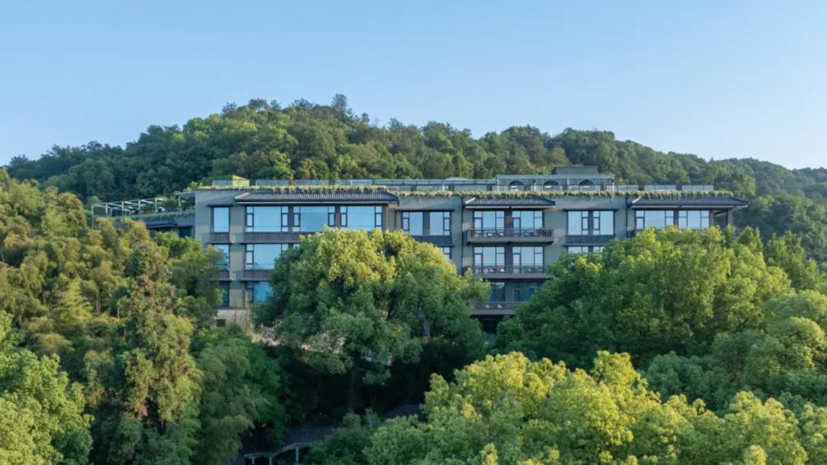 The Silk Lakehouse, Shangri-La Singatures, Hangzhou, Westsee, China, Bauen im Bestand, Kokaistudios
