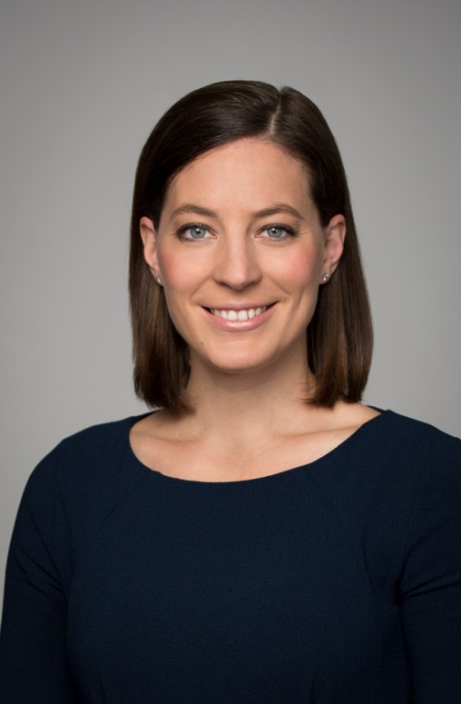 Mag. (FH) Anna Vay, CEFA