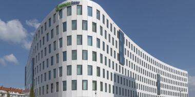 UBM completes largest Holiday Inn Express in Continental Europe